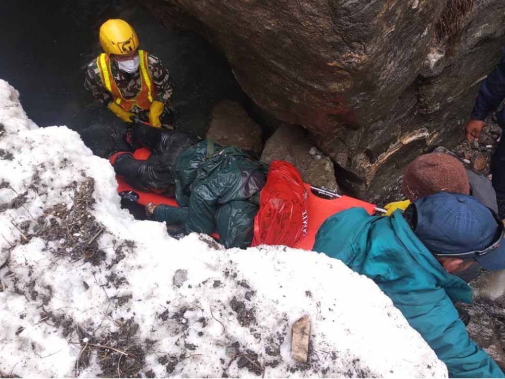 Bodies of 2 Korean trekkers found