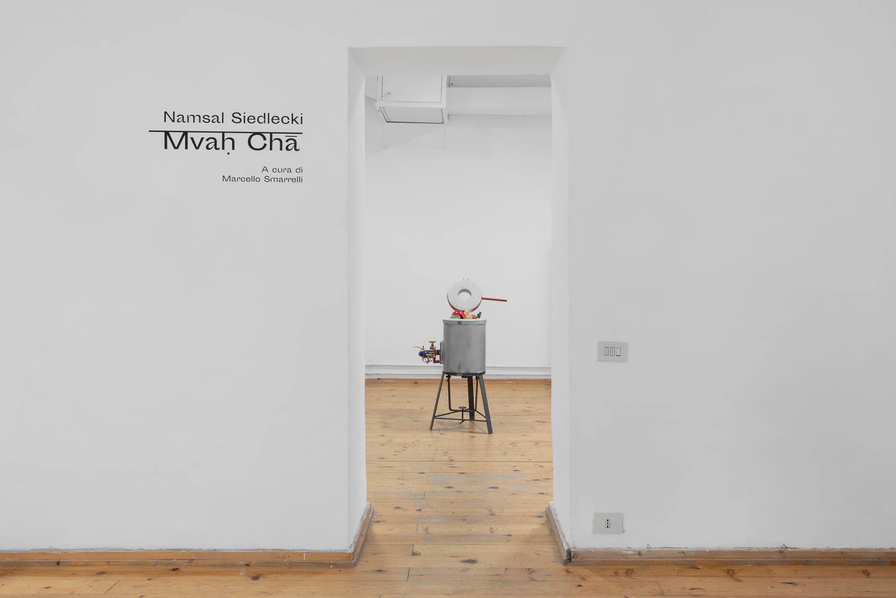 Nepal-inspired bronze show in Italy