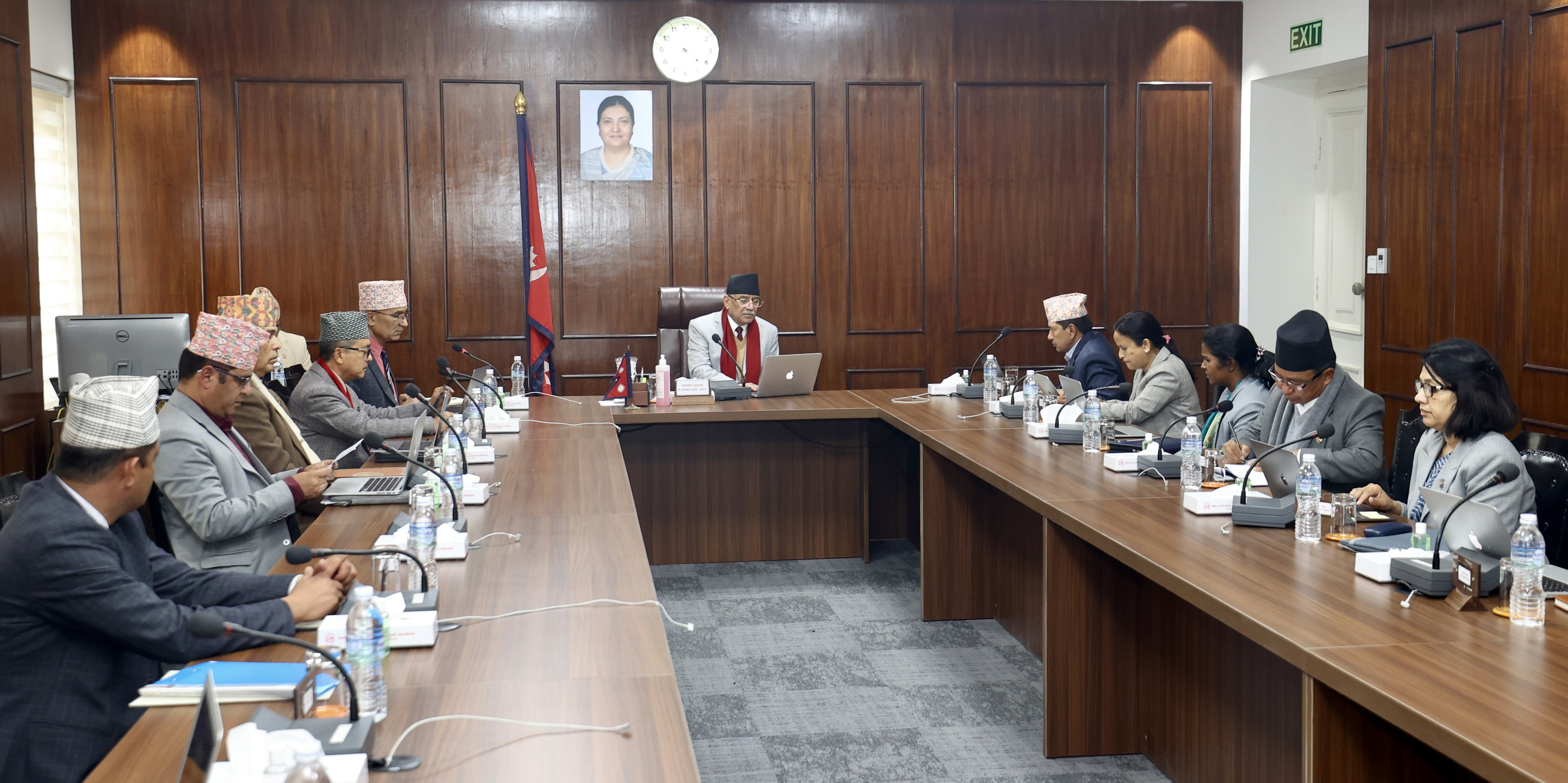 An unceremonious President