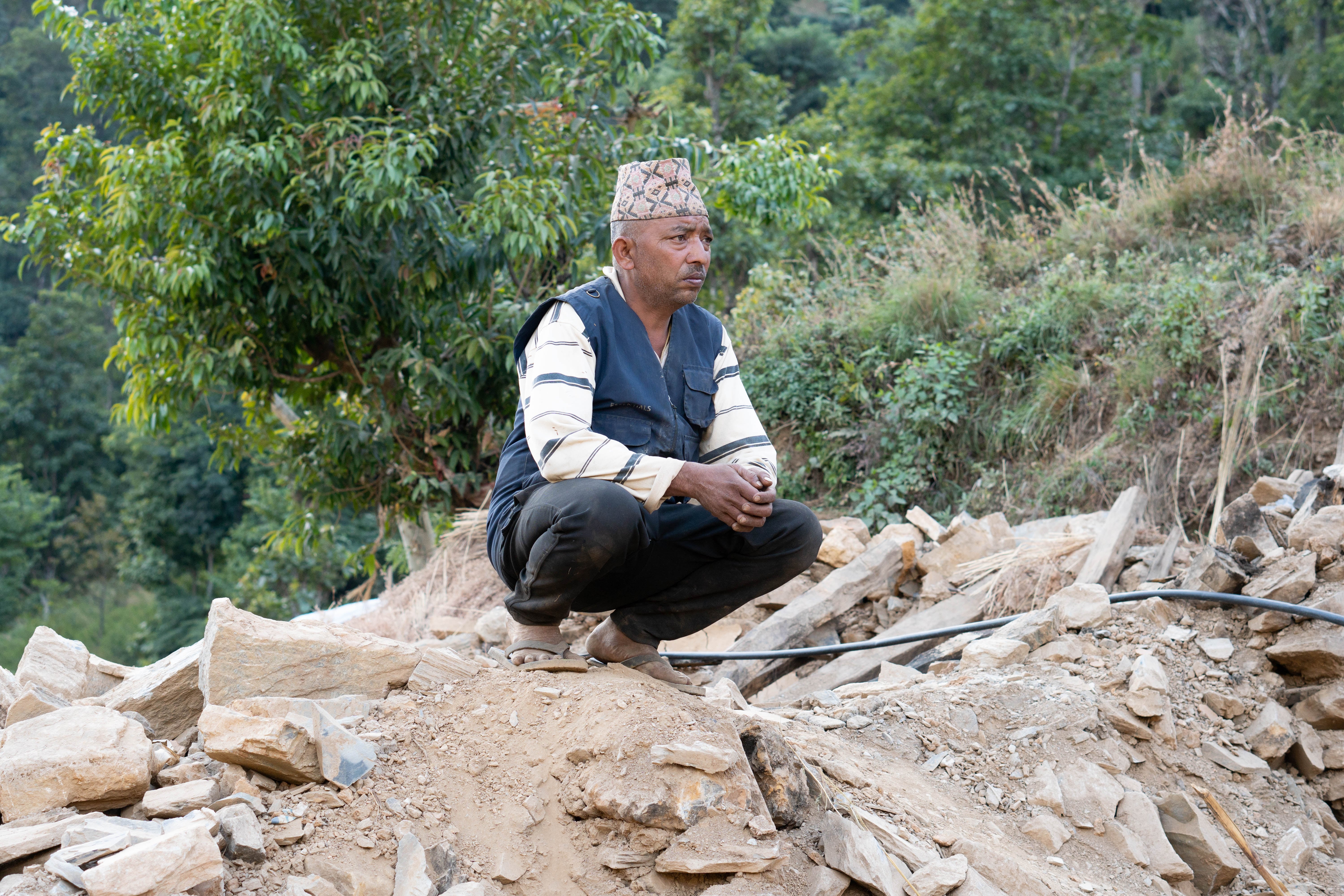 Cash in hand for quake victims