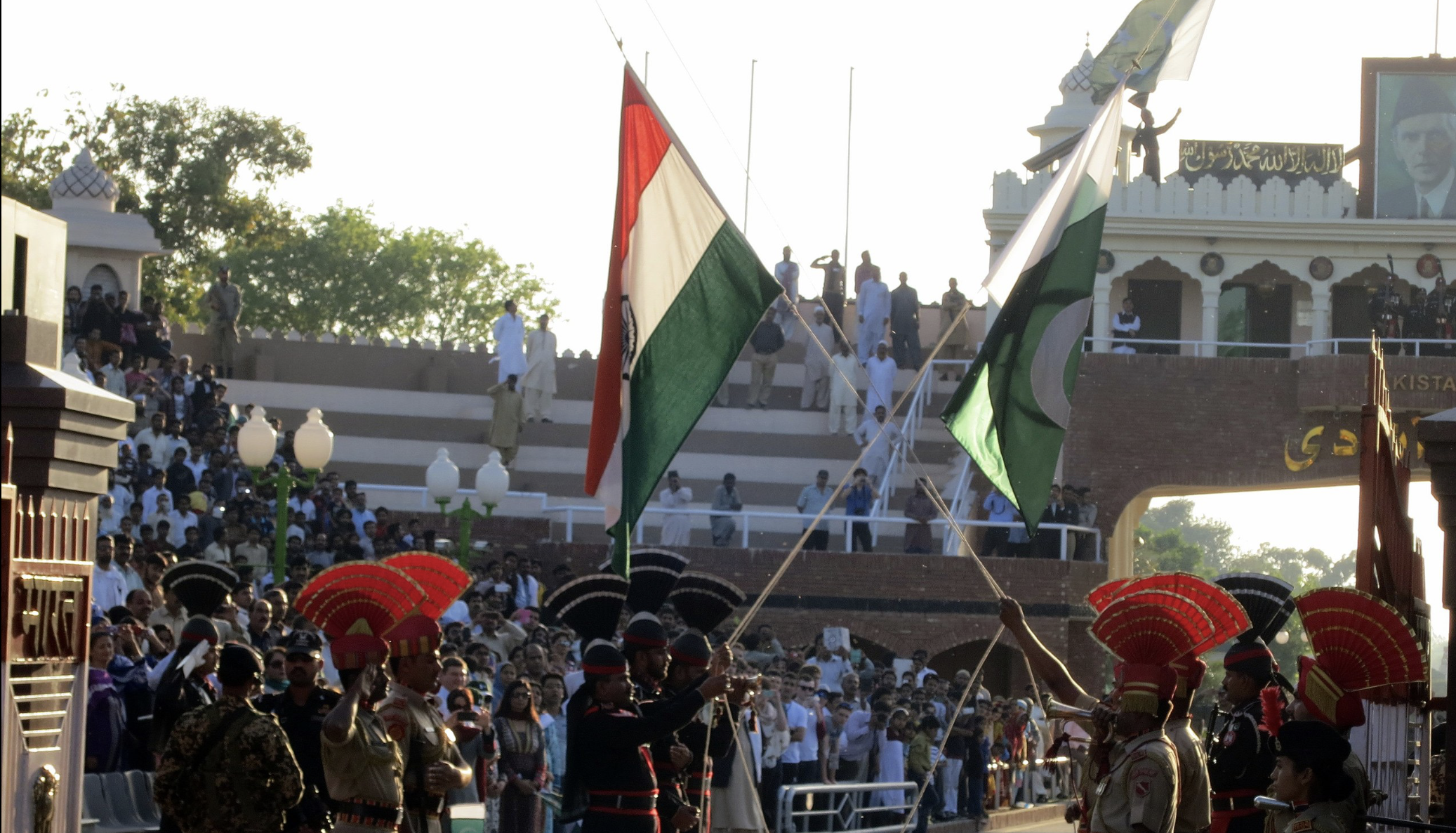 Peacemongers at India-Pakistan border
