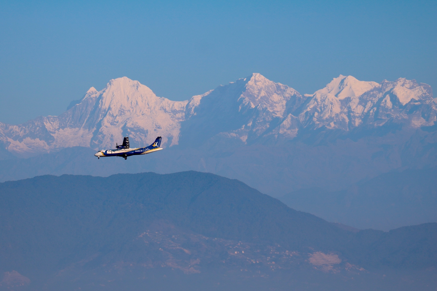 Why do planes ‘Go-around’?