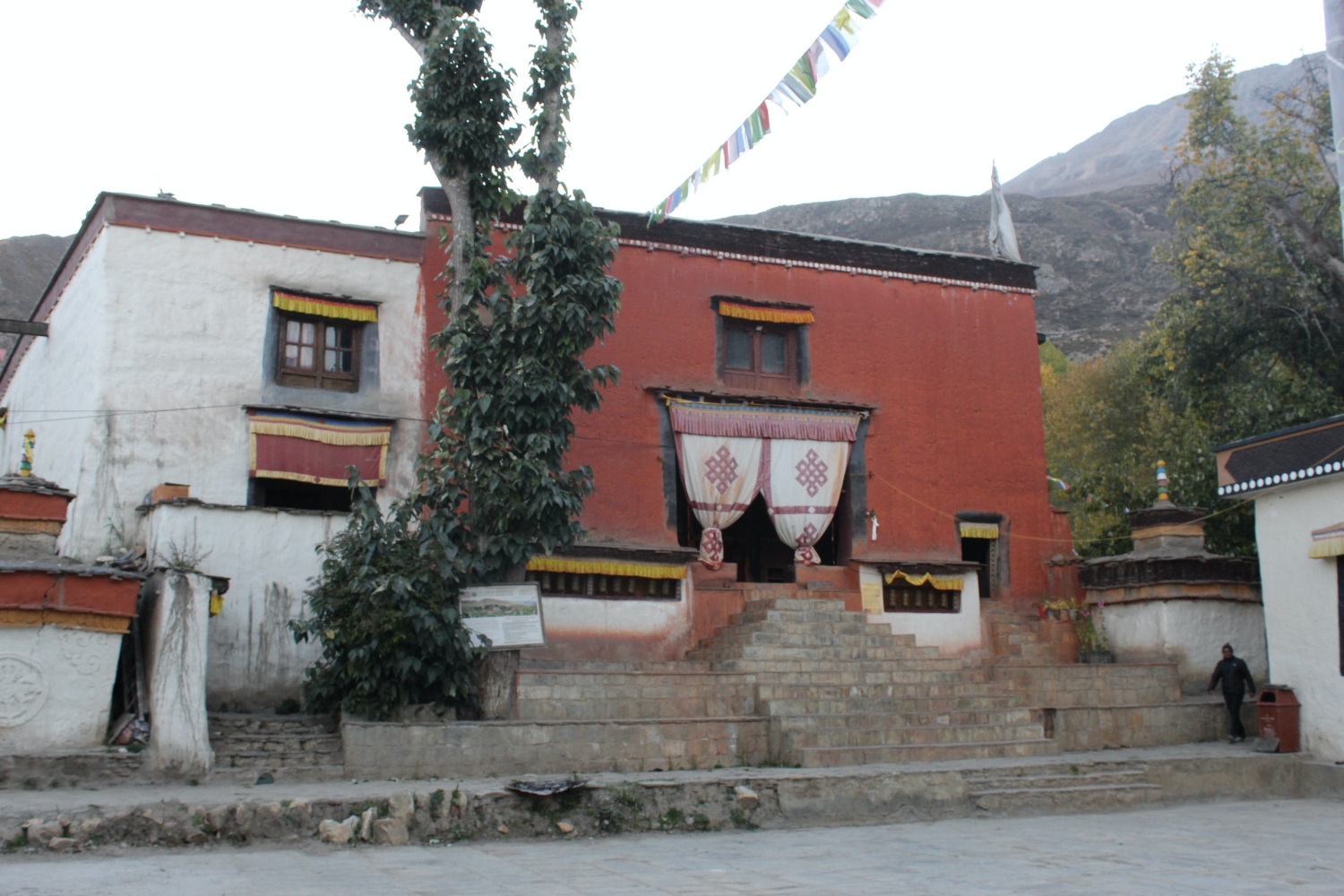 Too little snow, too much rain NT