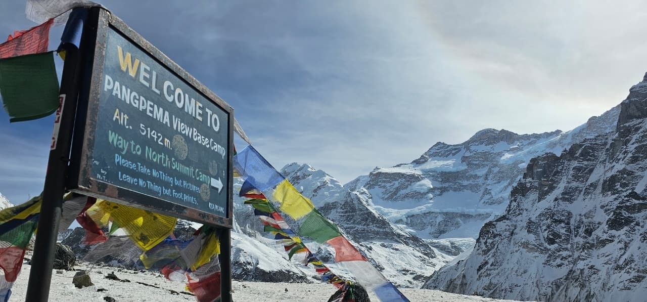 Kangchenjunga in winter NT