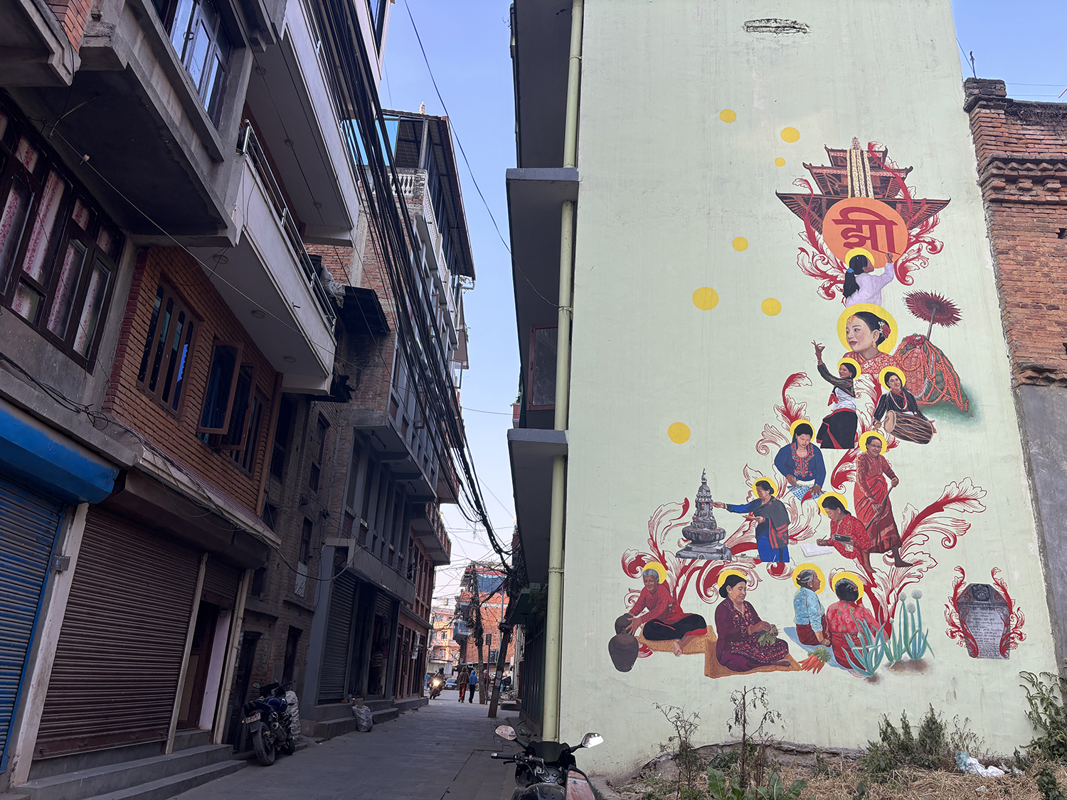 Women mural artists NT 1