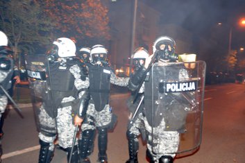 policija DF protest