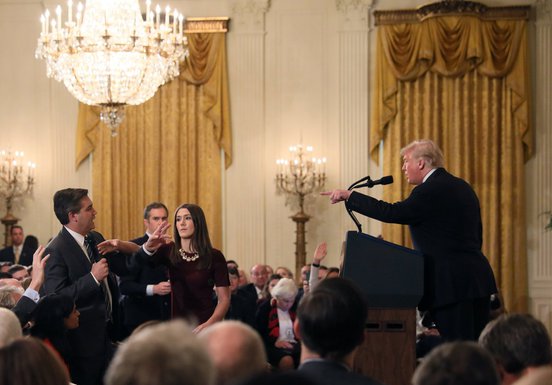 Donald Tramp novinari