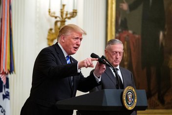 Donald Tramp, Džim Matis
