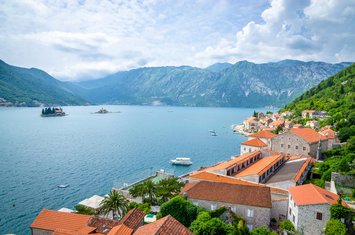 Boka Kotorska, sunčano vrijeme
