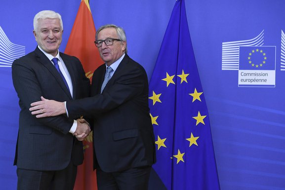 Duško Marković, Žan Klod Junker