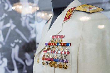Josip Broz Tito, Titova uniforma