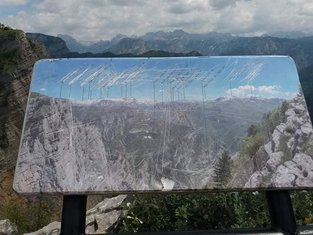 Grlo sokolovo tabla
