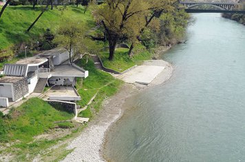 Labud plaža, Morača
