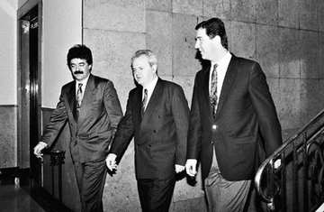Slobodan Milošević, Milo Đukanović, Momir Bulatović (novine)