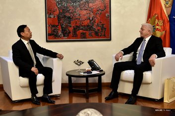 Cui Dživei, Duško Marković