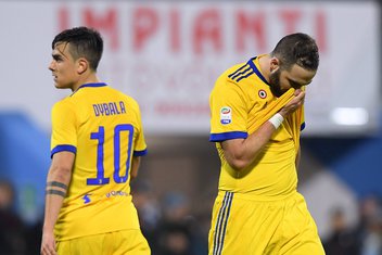 Gonsalo Iguain Paulo Dibala Juventus