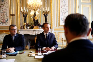 Emanuel Makon, Vlada Francuske