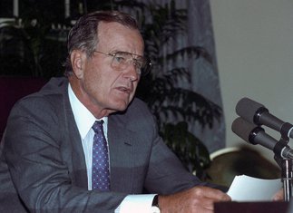 Džordž Buš stariji 1990.