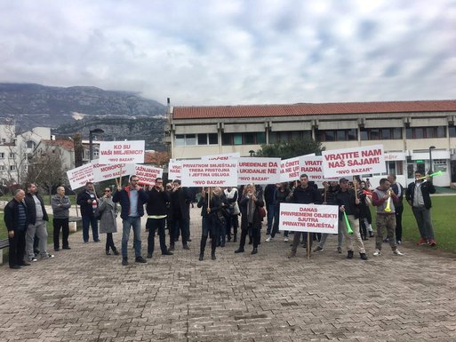 NVO "Bazar", protest