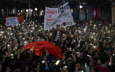 Sa protesta u tirani