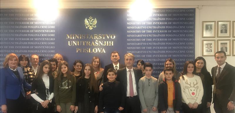 Nuhodžić sa porodicana preminulih policajaca