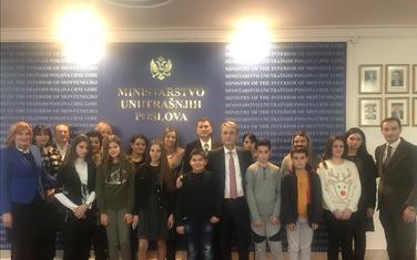 Nuhodžić sa porodicana preminulih policajaca