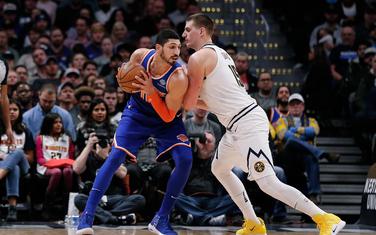 Jokić u duelu sa Kanterom