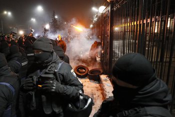 Kijev, protest ispred ambasade Rusije