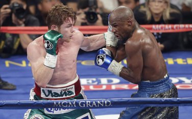 Flojd Mejveter, Saul Alvarez