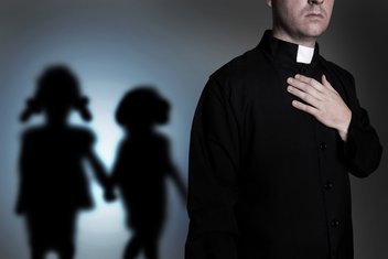 sveštenik pedofil, zlostavljanje djece