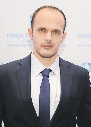 Mirza Mulešković (Novine)