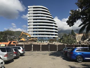 Parking, Zgrada Zeta film, Budva