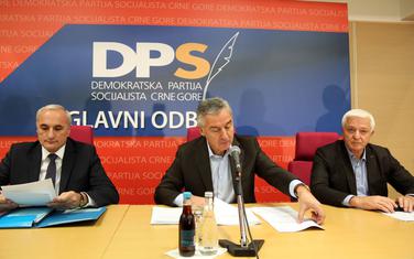I ranije bilo spornih donacija: Čelnici vladajućeg DPS-a