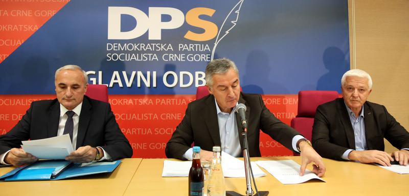 I ranije bilo spornih donacija: Čelnici vladajućeg DPS-a