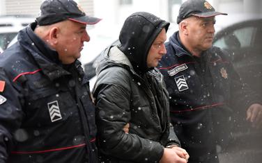 Policajci dovode Bakrača na saslušanje u tužilaštvo
