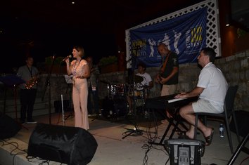 Sing Song Swing