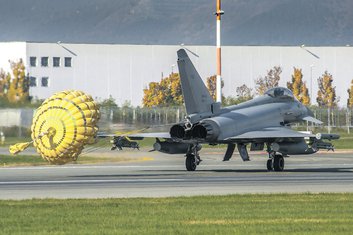 avion, NATO
