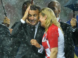 Kolinda Grabar Kitarović, Emanuel Makron