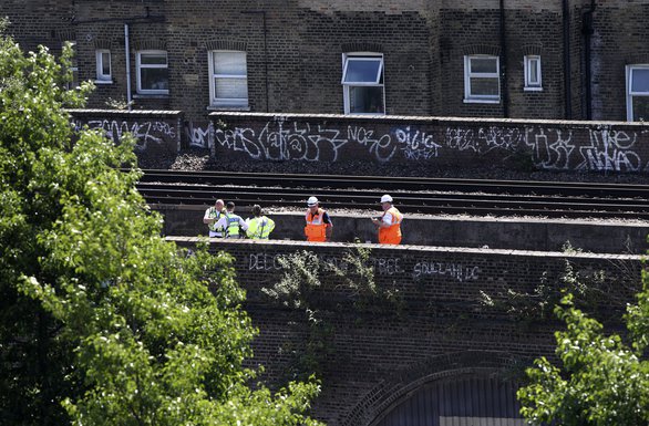 London, voz
