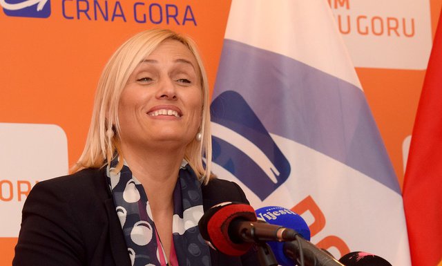 Azra Jasavić