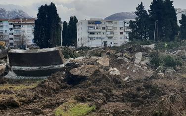 Radovi u dvorištu Gimnazije