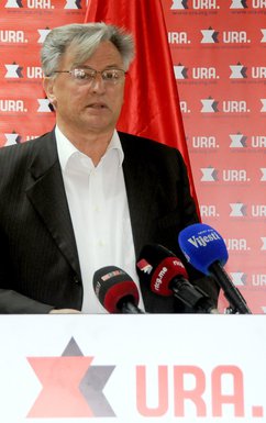 Dejan Mijović URA