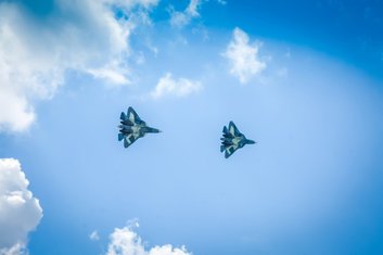 Suhoj 57