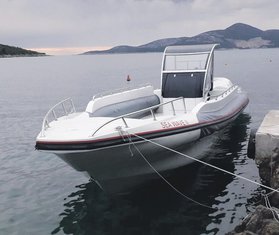 gliser Morski talas Sea Wave