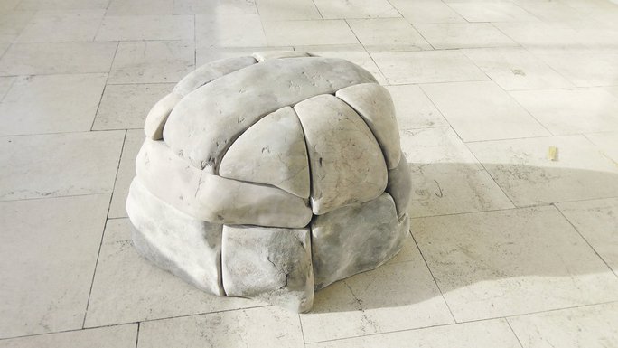 Skulptura Saše Stanišića (novina)