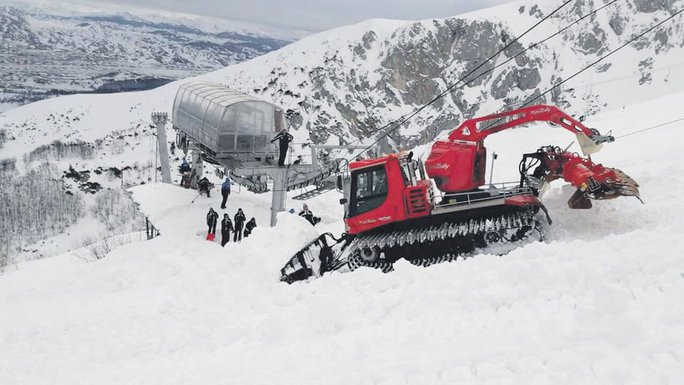 Vukova staza, uspinjača