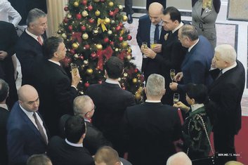 novogodišnji koktel Vlada