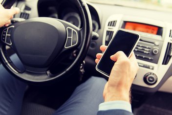 Vožnja i telefoni
