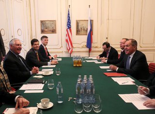 Reks Tilerson, Sergej Lavrov