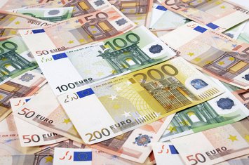 Novac pare euro